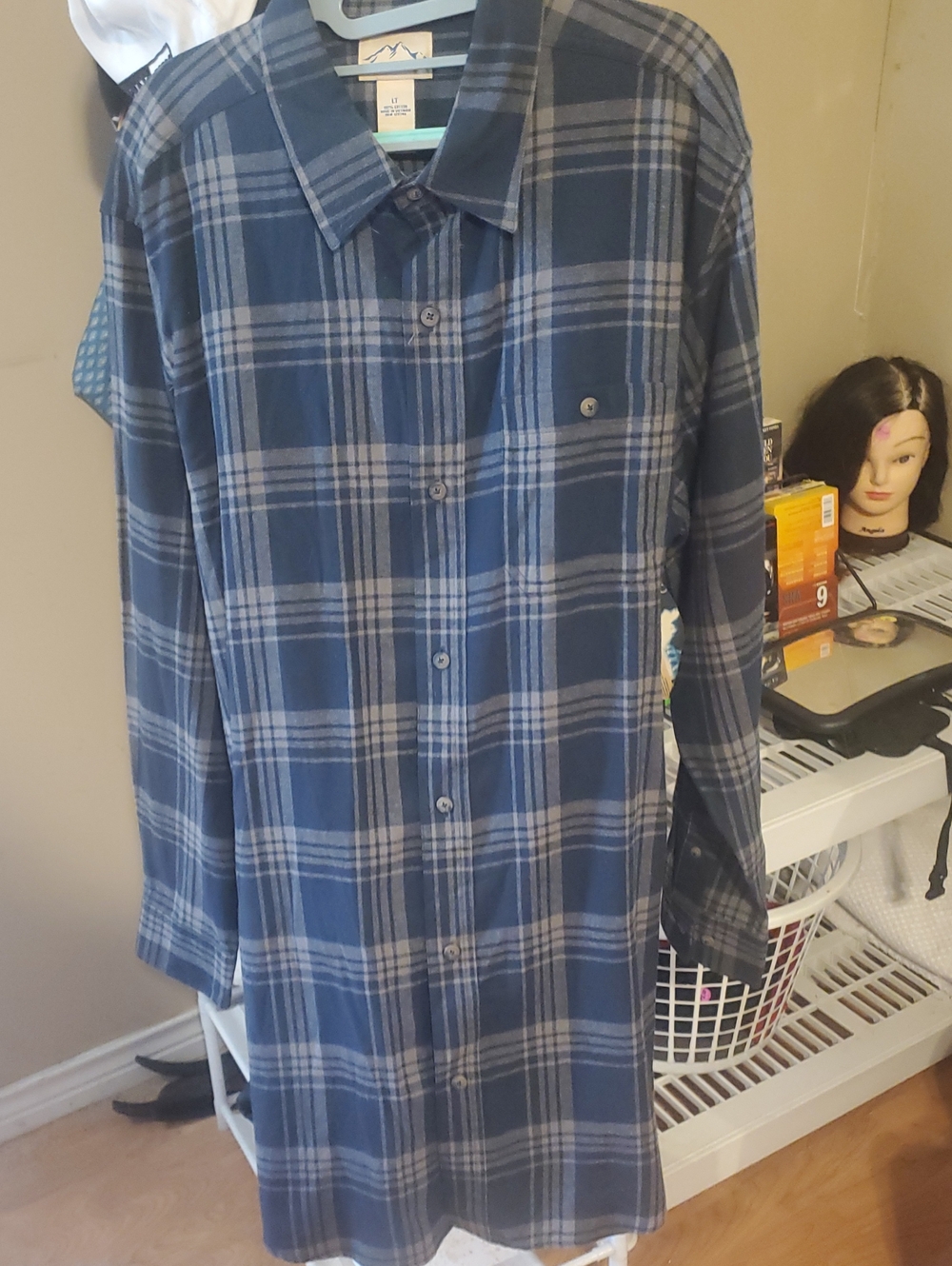 Men's Blue Plaid Long-Sleeve Button-Down Shirt